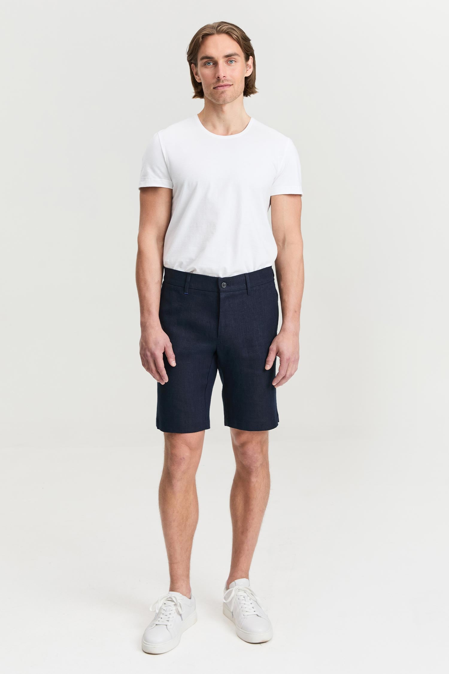 Teppo pellava shortsit