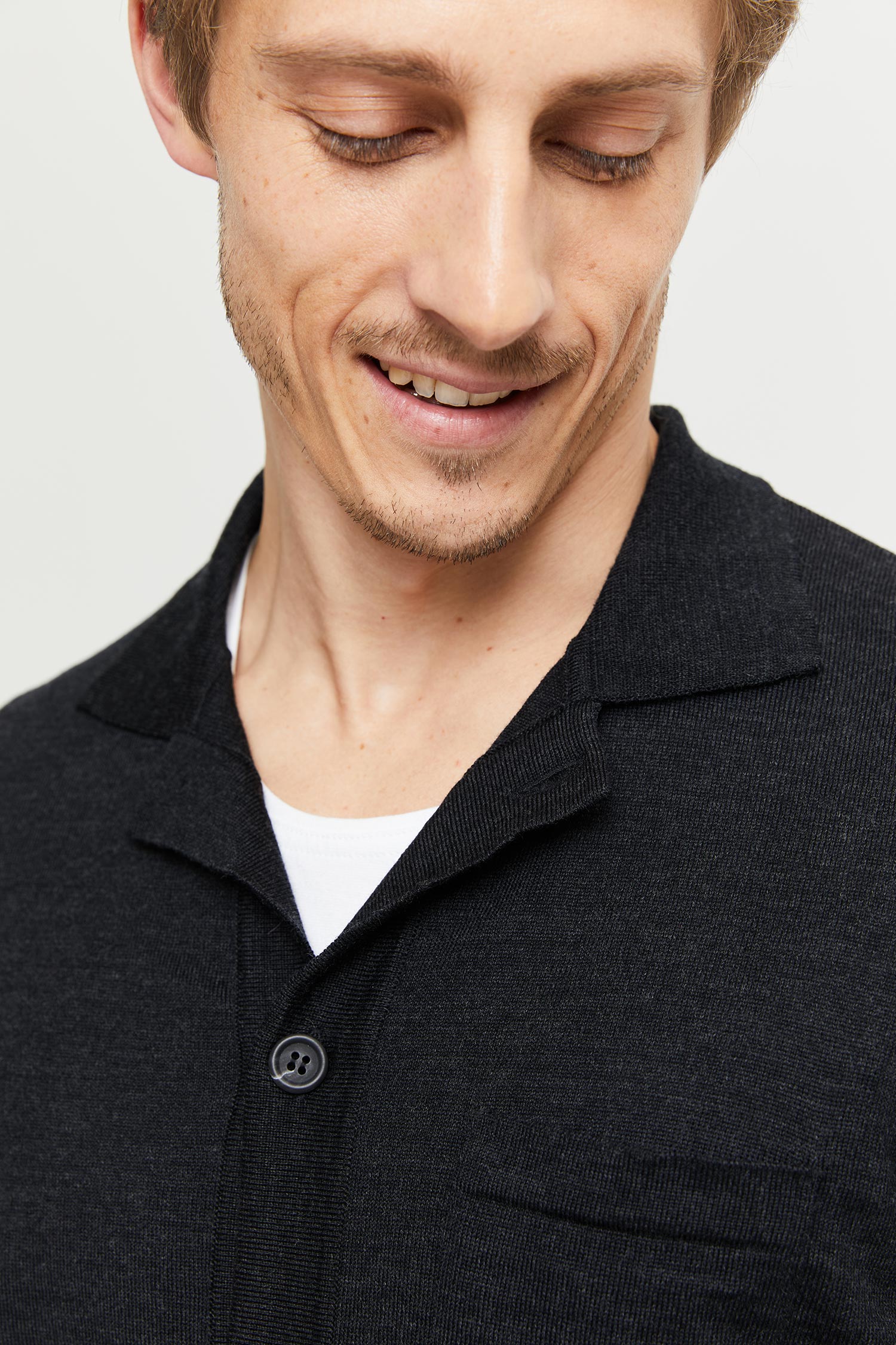 Frenn Eero sustainable premium quality extra fine merino wool knitted shirt anthracite