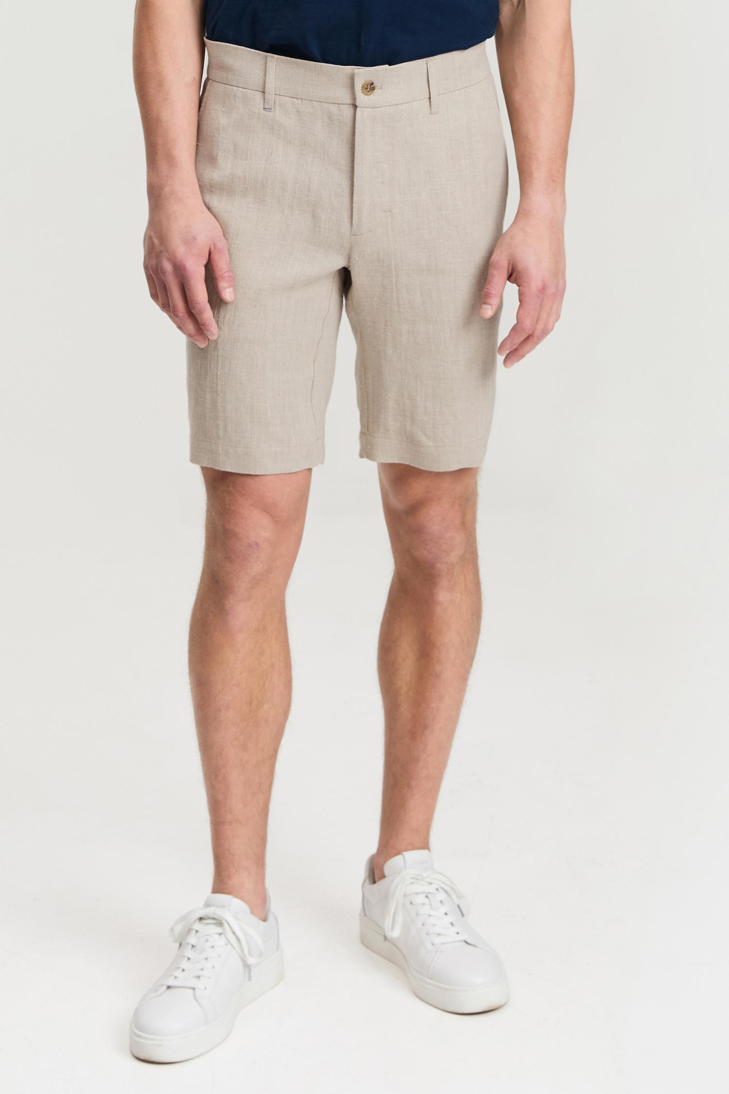 Teppo pellava shortsit