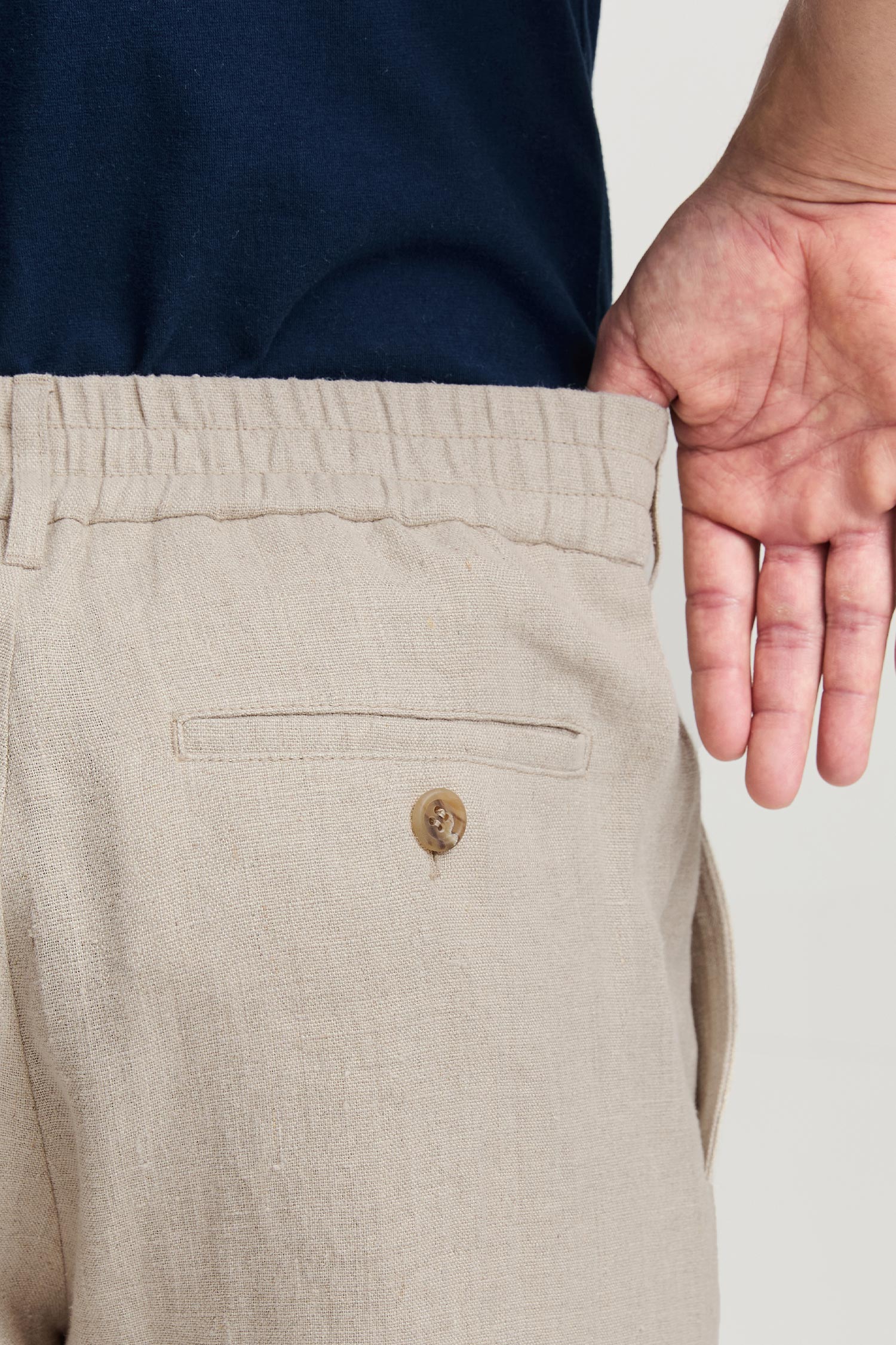 Teppo pellava shortsit